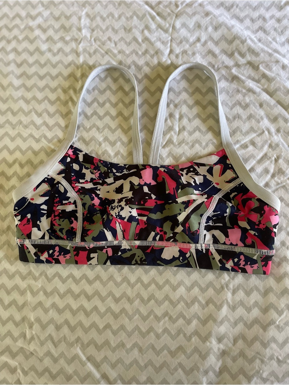 Lululemon women's size 8 multi-colored athletic sports bra